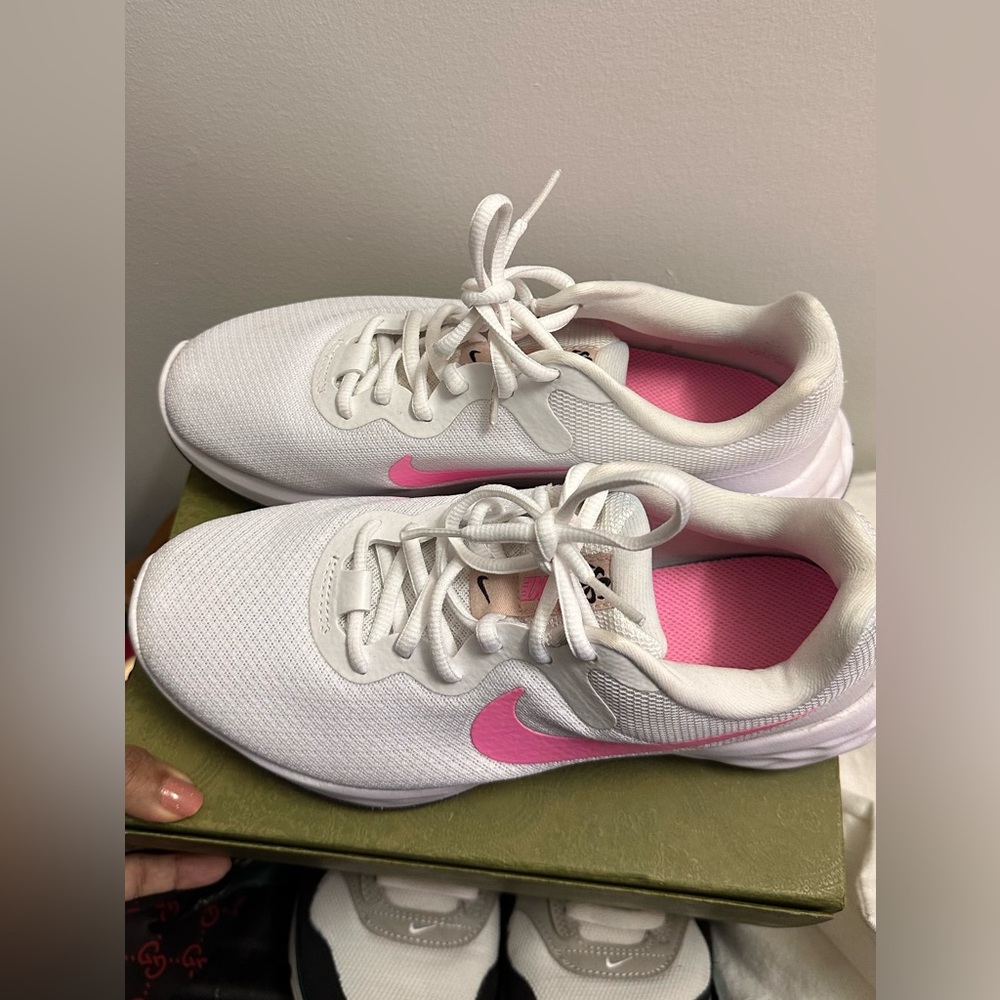 Nike Women's White and Pink Sneakers